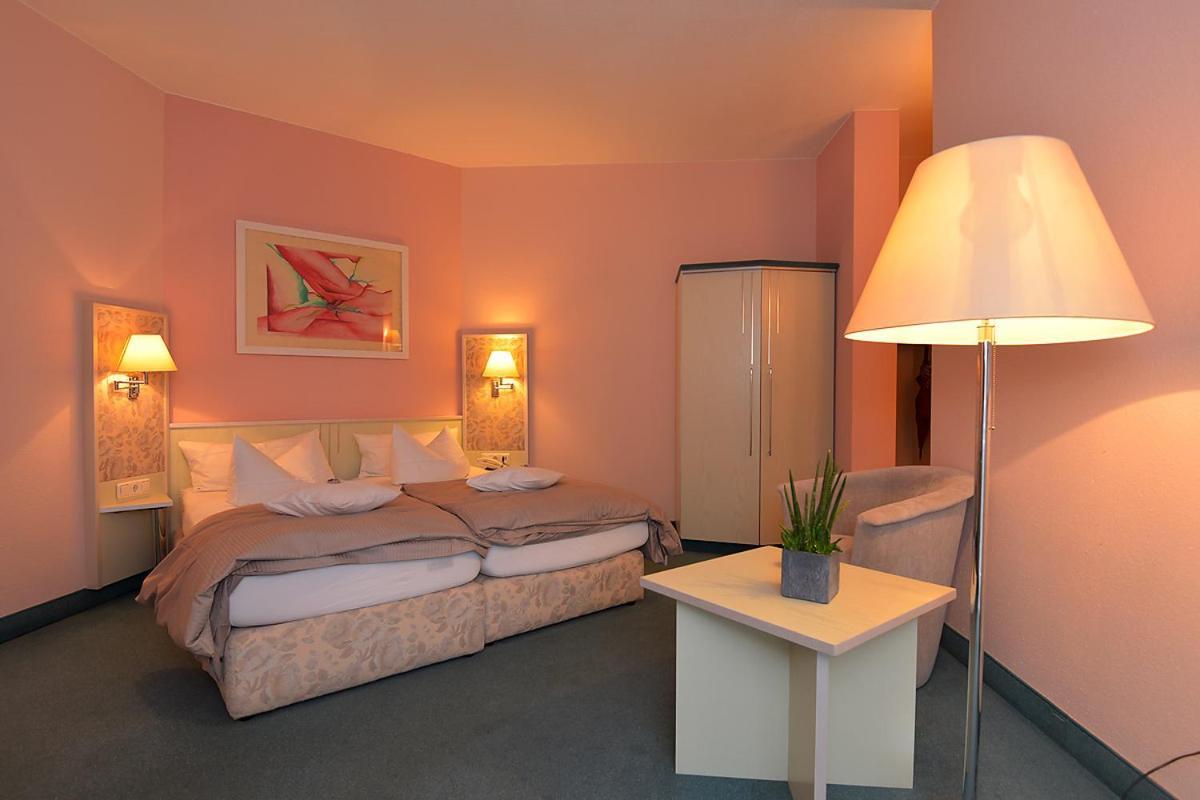 Altstadthotel An Der Werra 마이닝겐 외부 사진